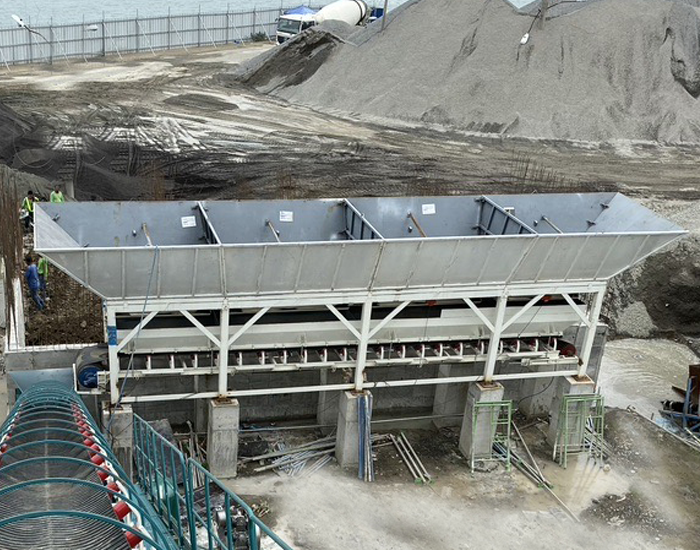 high-capacity-linear-aggregate-bunker-for-maximum,10581